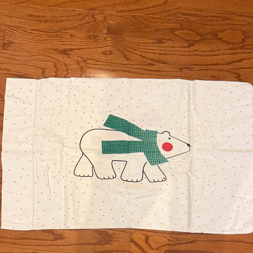 Playful Polar Bear Print Flannel Cotton Twin Sheet Set. White w Red, Blue, Green - Picture 3 of 5